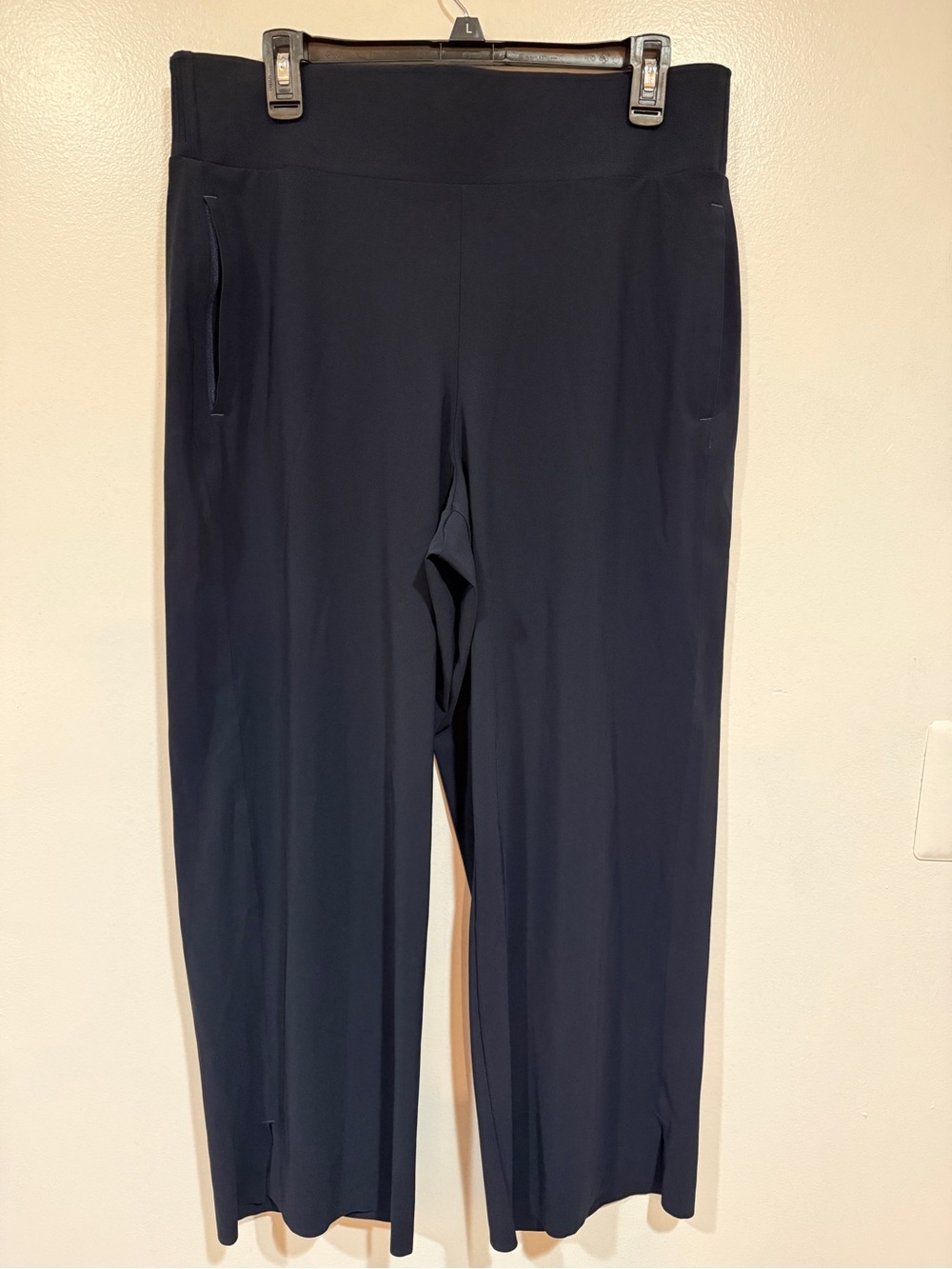 Athleta Cosmic Crop Pant Large Tall Navy Blue Wide Leg Slit Hem Travel Stretch